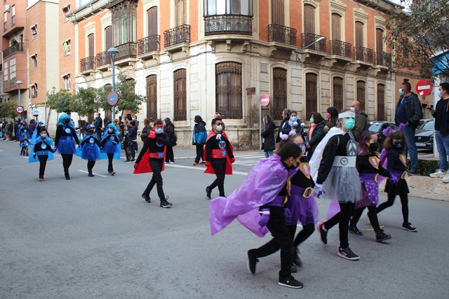 DESFILE CARNAVAL COLEGIOS 35