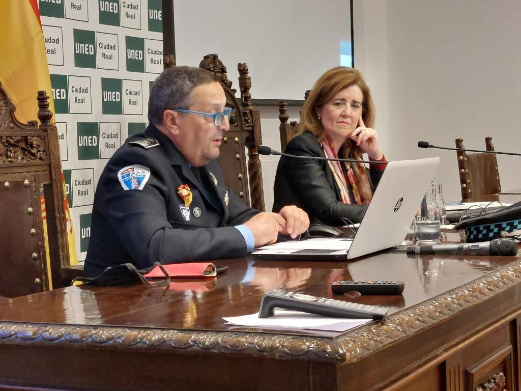 150322 va uned