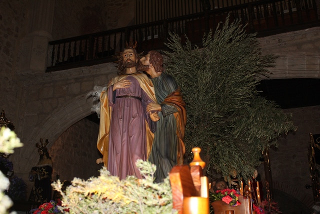 PROCESION PRENDIMIENTO SUSPENDIDA 3