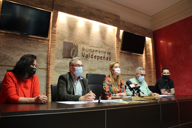 120422 VA UCRANIA 1
