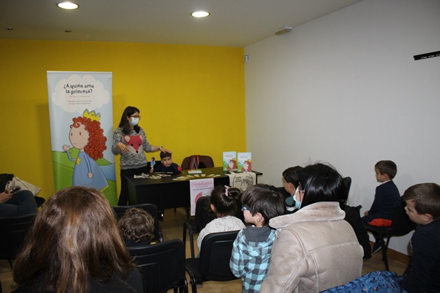 230422 VA PRESENT CUENTO VERONICA CAMARZANA NOBEL 5