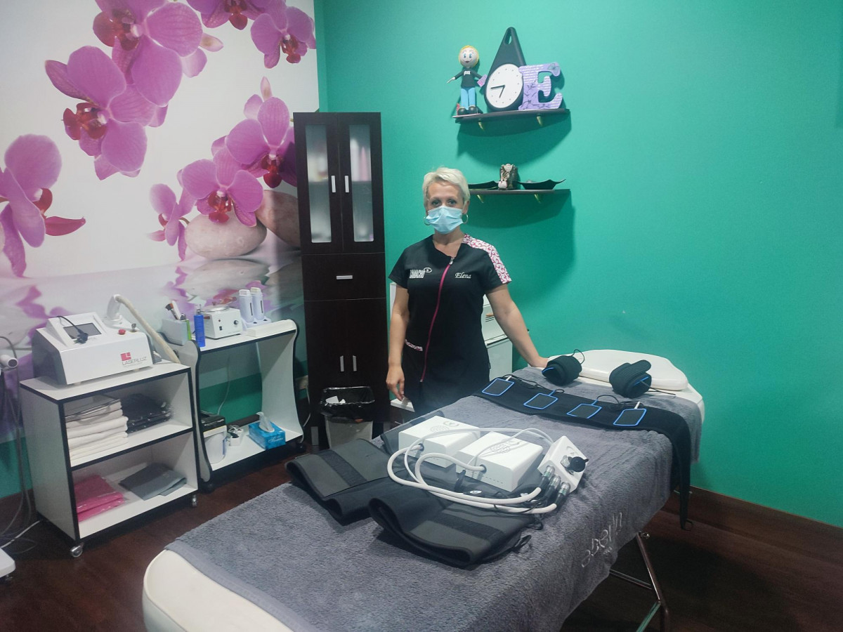 J CAMACHO PELUQUEROS
