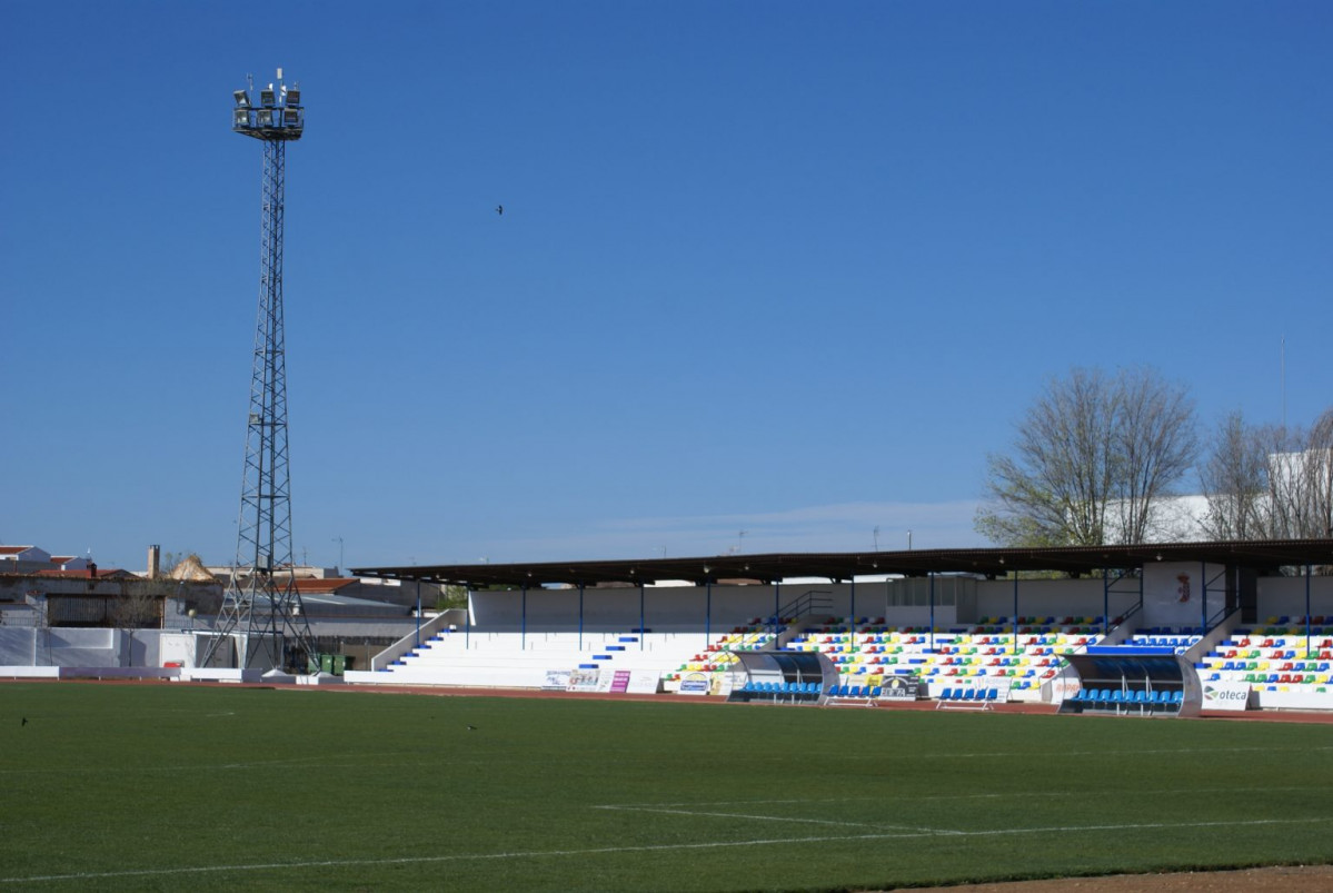 CAMPO Fu00daTBOL MOLINETA