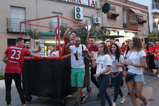 DESFILE PEu00d1AS 18