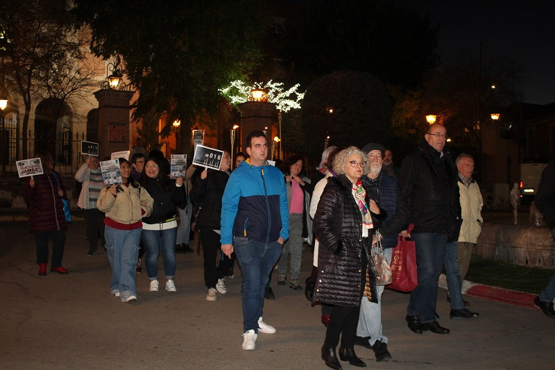 251122 VA MARCHA VIOLENCIA GENERO 7