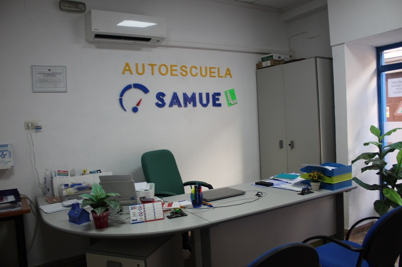 AUTOESCUELA SAMUEL 5