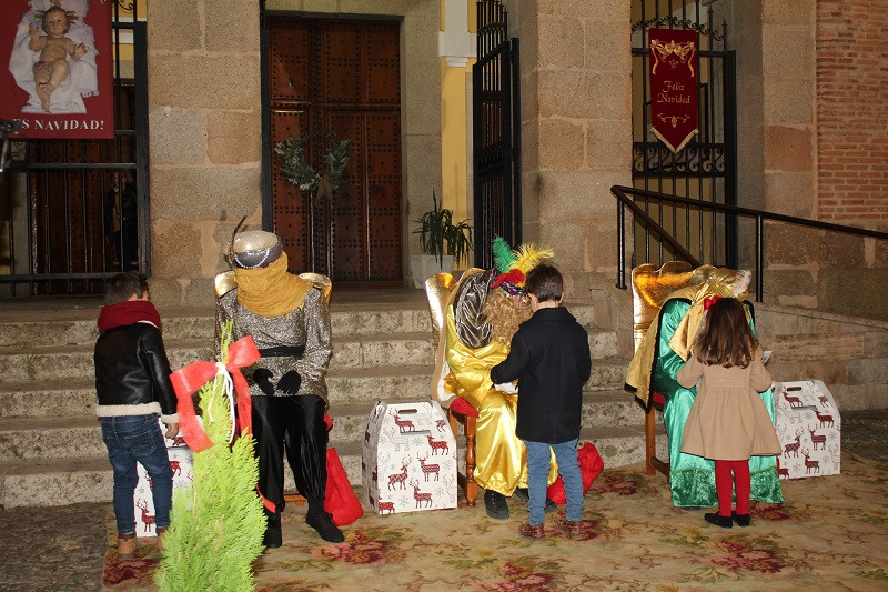 PAJES EN EL CONVENTO 1