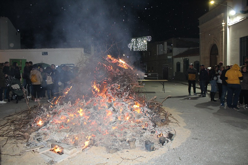 150123 VA HOGUERA SAN ANTON LUCERO 1