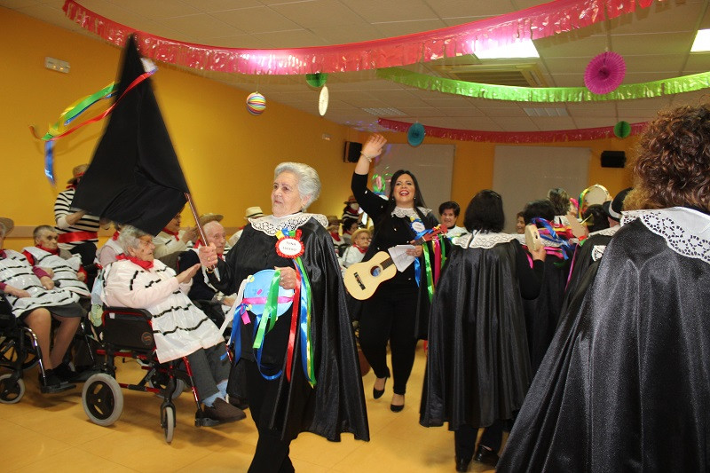 ENCUENTRO CARNAVALESCO CENTRO MAYORES LUCERO 12