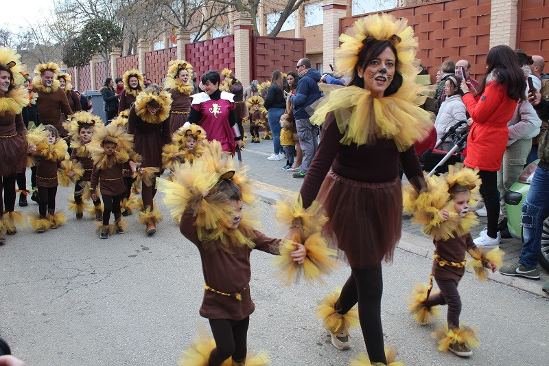 DESFILE CARNAVAL COLE LUCERO 3