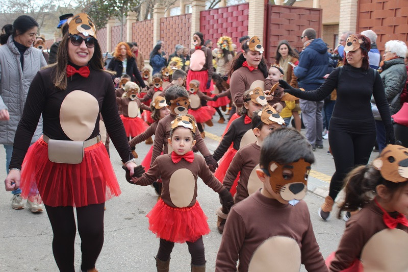 DESFILE CARNAVAL COLE LUCERO 10