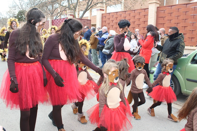 DESFILE CARNAVAL COLE LUCERO 12