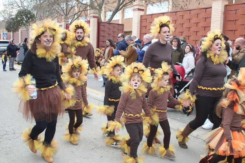 DESFILE CARNAVAL COLE LUCERO 15