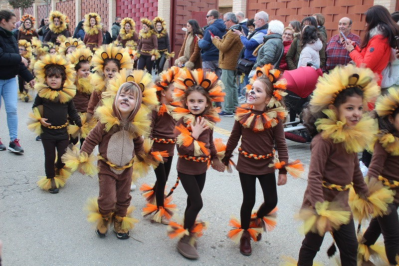 DESFILE CARNAVAL COLE LUCERO 19