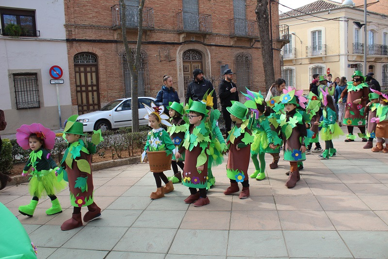 DESFILE CARNAVAL COLE JESUS CASTILLO 5