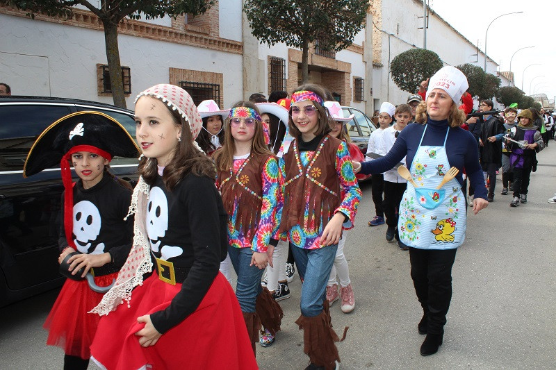 DESFILE CARNAVAL COLE LUIS PALACIOS 33