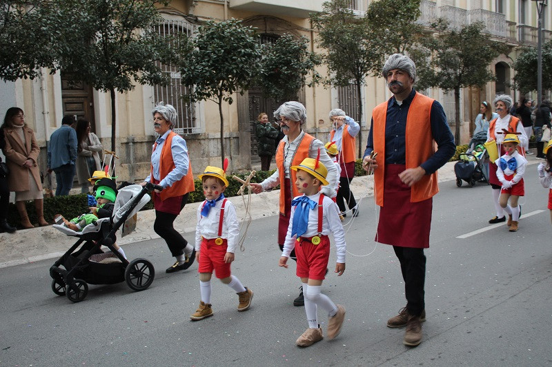 DESFILE CARNAVAL COLES 74