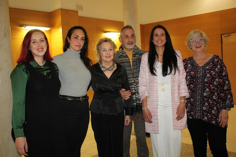 090323 VA PREMIOS MUJER 1