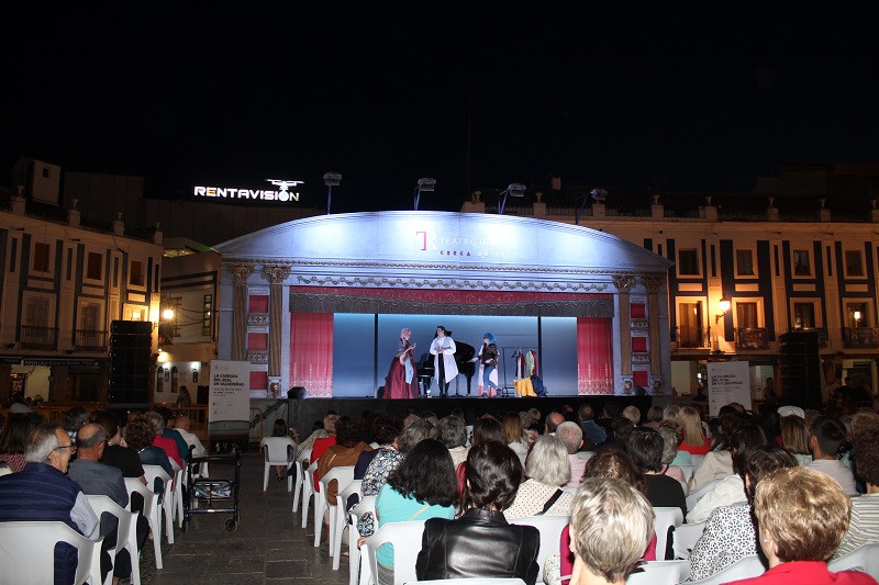 300423 VA CARROZA TEATRO REAL 2