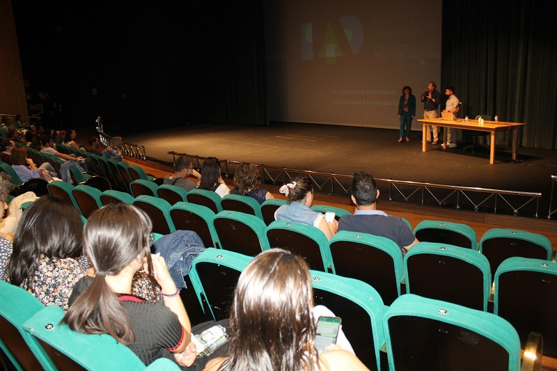 110523 VA CONFERENCIA AMPAS 3