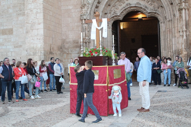 270523 VA PROCESION CRUZ MAYO COSTALEROS MADRE DE DIOS DEL ROSARIO 4