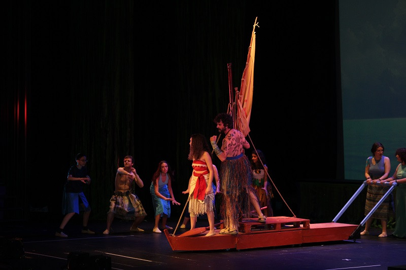 160623 VA ESCUELA TEATRO BROADWAY 1
