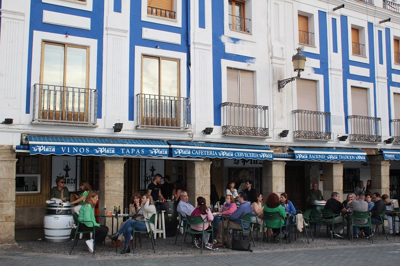 CAFE BAR LA PLAZA 1