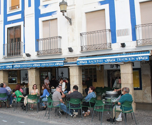 CAFE BAR LA PLAZA 2