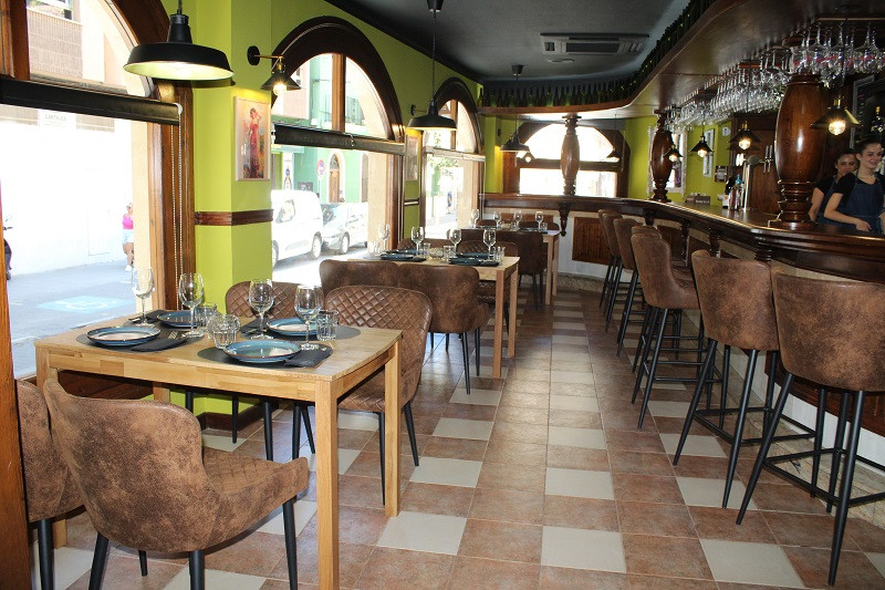 220723 VA GASTROBAR CYNTHIA 30