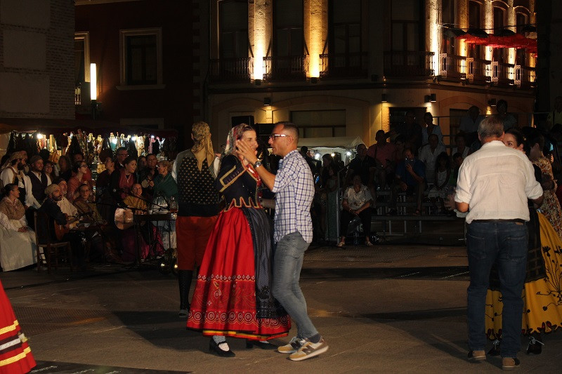 060823 VA BAILES DEL CANDILILLO 10