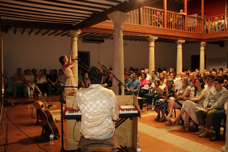 CONCIERTO KARMENTO 8