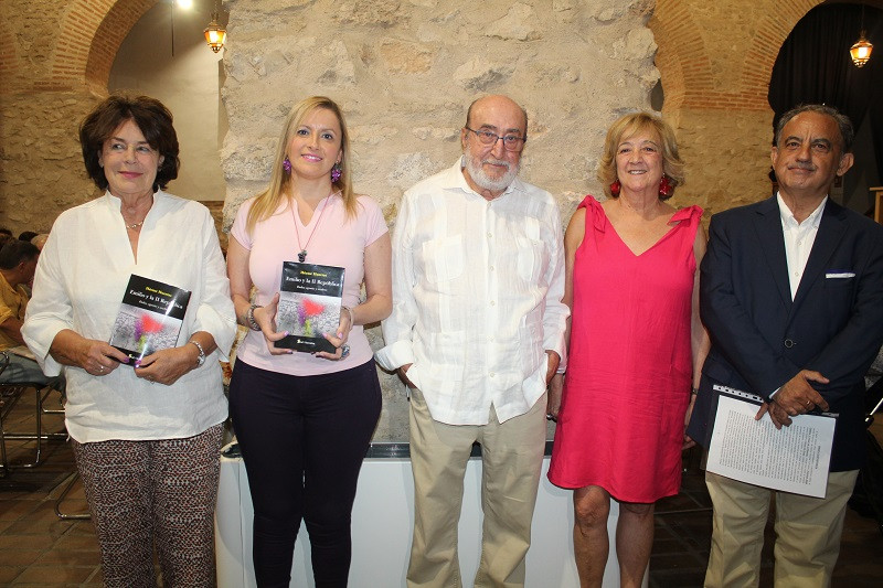 PRESENT LIBRO HECTOR HUERTAS 1