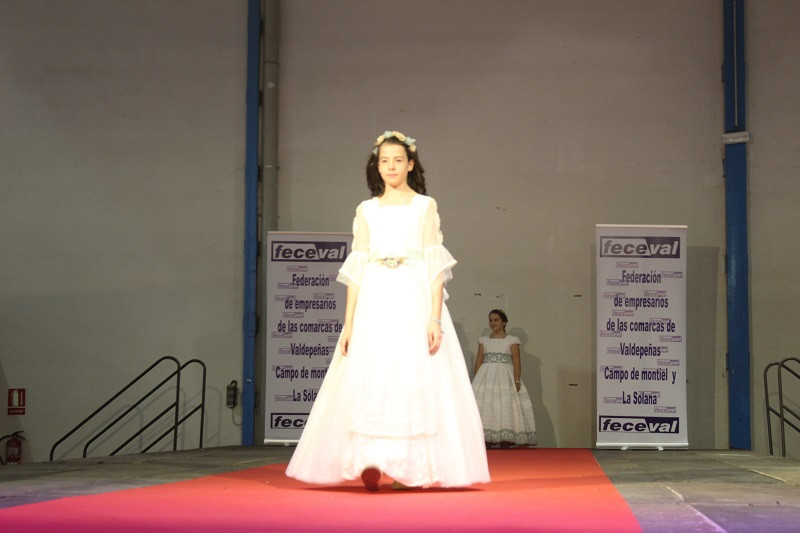 071023 VA DESFILE FERIA NOVIOS 31