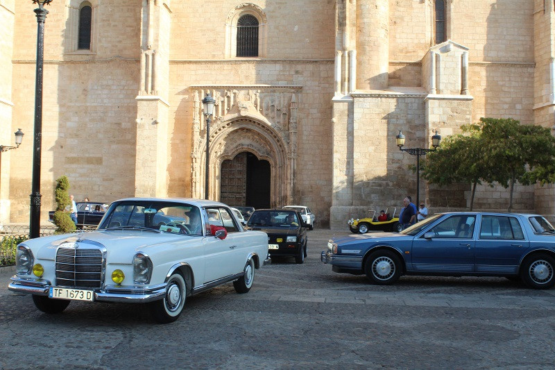 151023 VA CONCENTRACION COCHES CLASICOS JULCAUTO 19