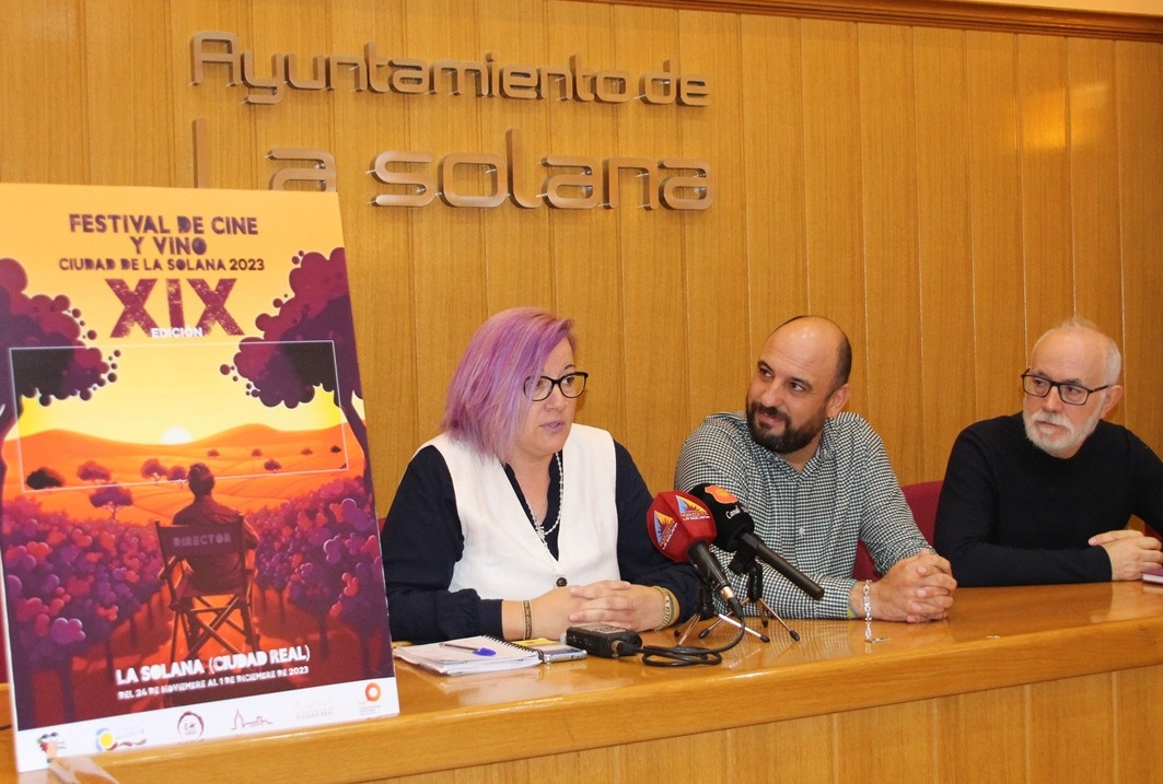 Presentaciu00f3n oficial del cartel del Festival de Cine y Vino 2023