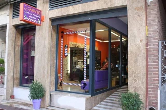 5671610