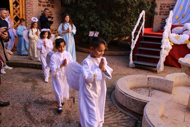 BELEN VIVIENTE COLE SAN AGUSTIN 2