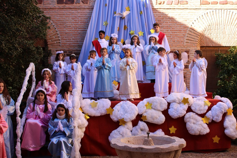 BELEN VIVIENTE COLE SAN AGUSTIN 4
