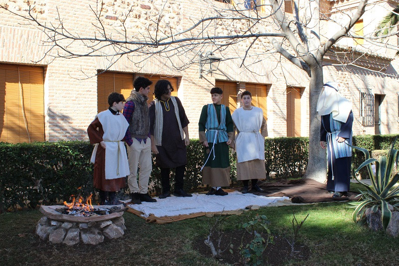 BELEN VIVIENTE COLE SAN AGUSTIN 18