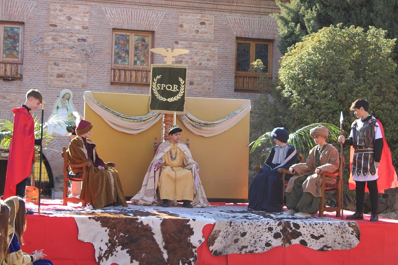BELEN VIVIENTE COLE SAN AGUSTIN 24