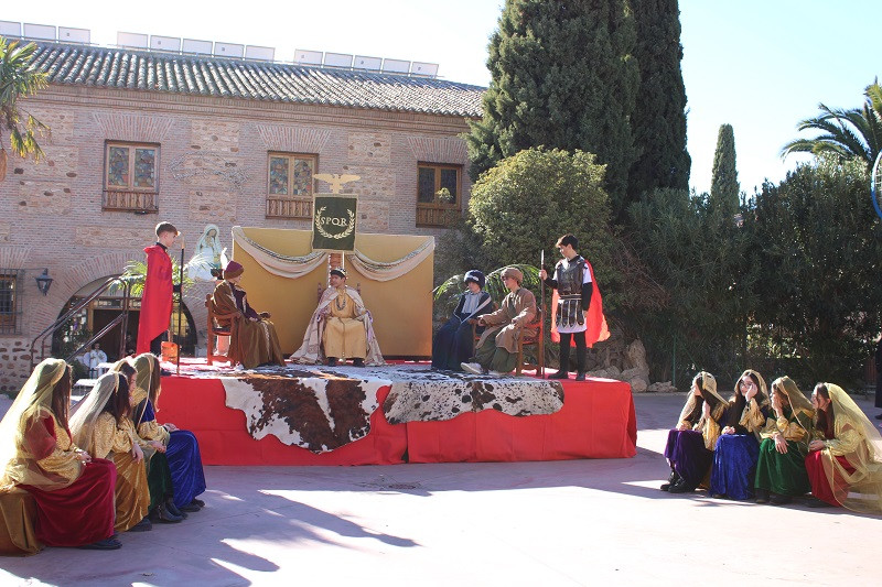 BELEN VIVIENTE COLE SAN AGUSTIN 25