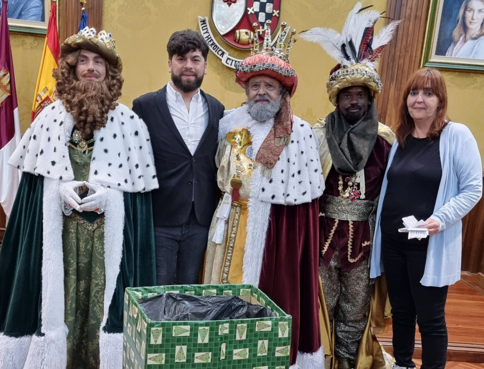 VALDEPEÑAS TE REGALA NAVIDAD (1)