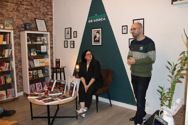 130124 VA PRESENT LIBRO AMIGOS DE LORCA 3