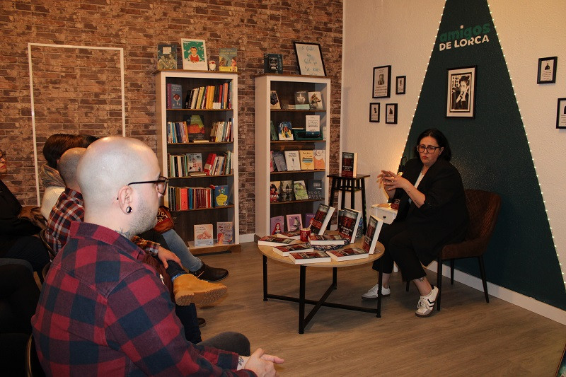 Amigos de Lorca acogerá este viernes la presentación del libro 'El barracón  de las mujeres', de Fermina Cañaveras