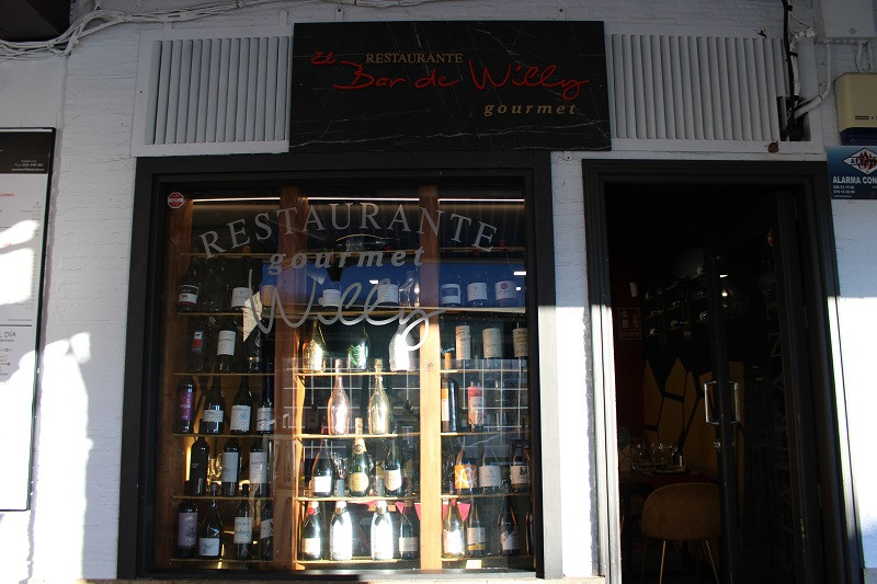 290124 VA EL BAR DE WILLY 18