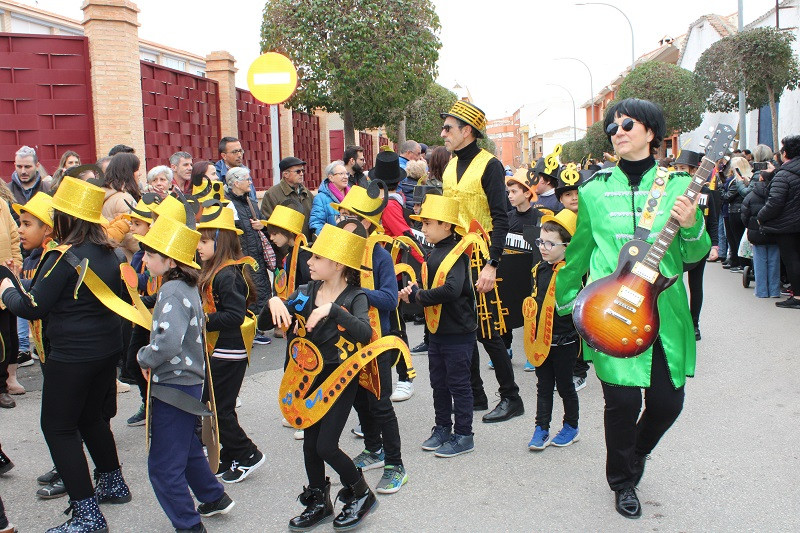 DESFILE COLEGIO LUIS PALACIOS 18