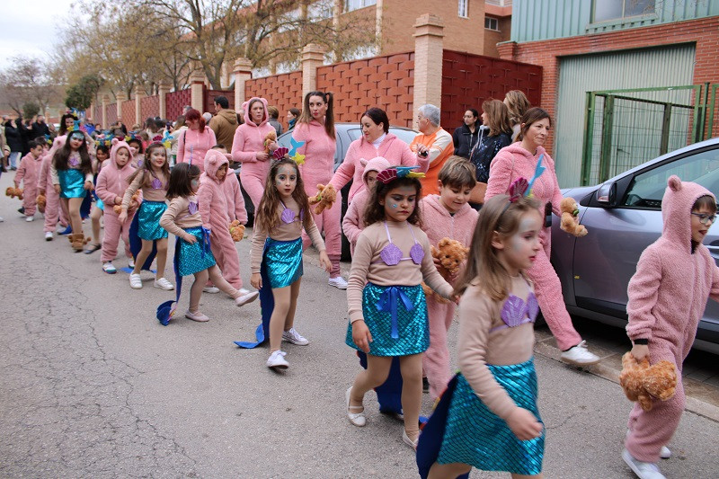 DESFILE COLE LUCERO 3