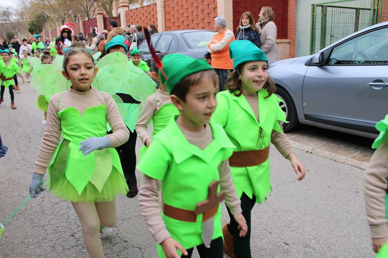 DESFILE COLE LUCERO 15