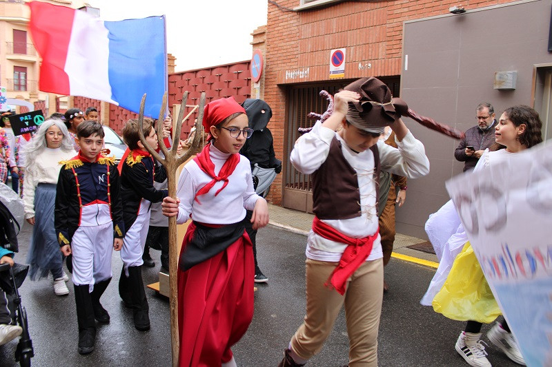 DESFILE COLEGIO JESUS BAEZA 2