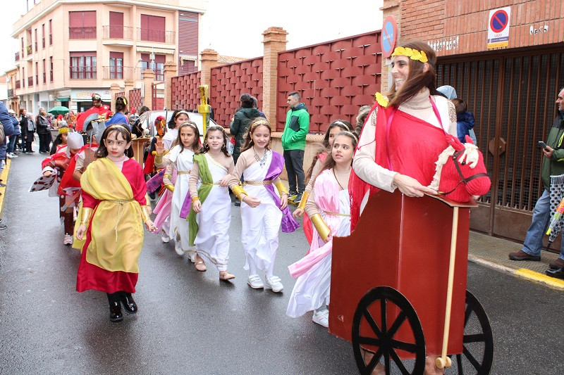 DESFILE COLEGIO JESUS BAEZA 24